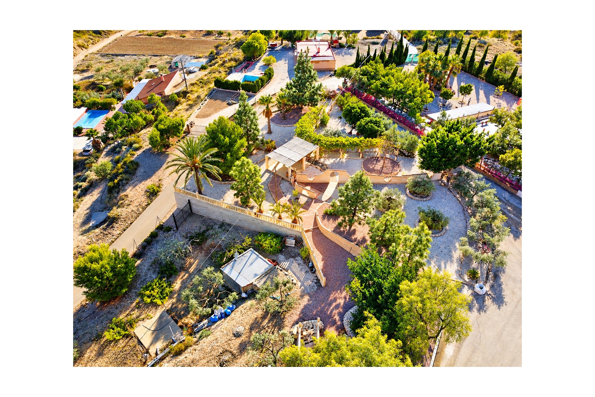 Resale - Finca / Country Property - Crevillente