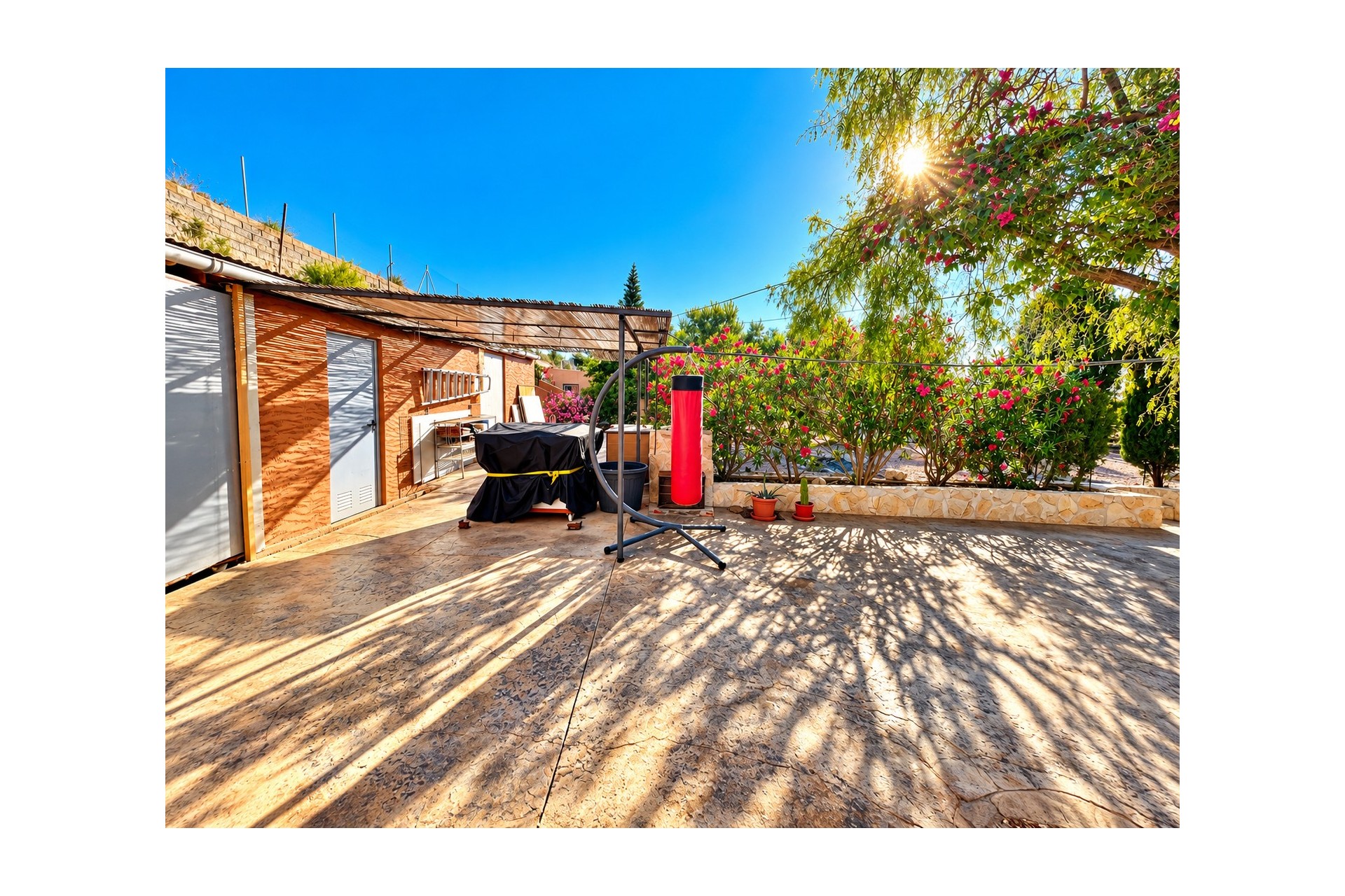 Resale - Finca / Country Property - Crevillente