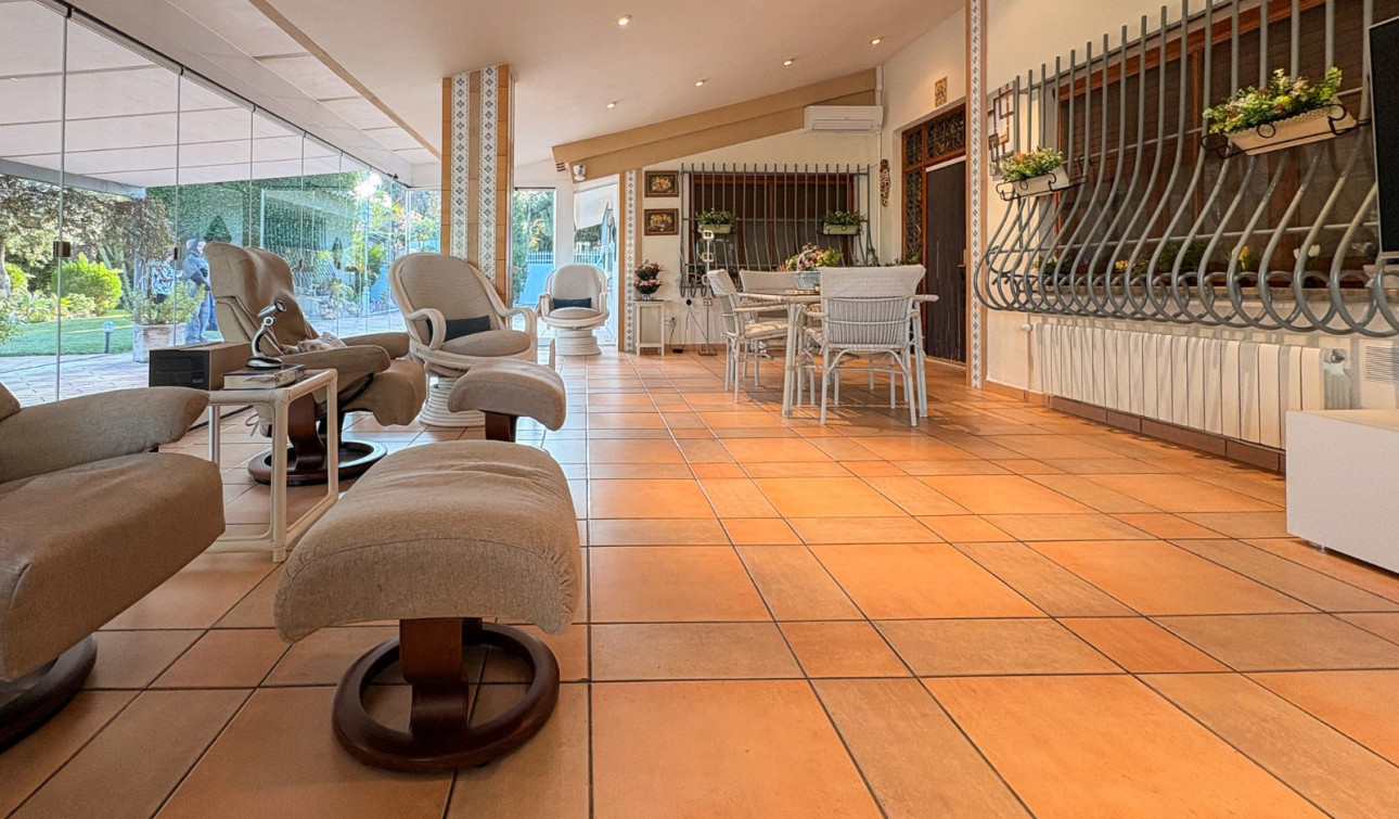 Resale - Finca / Country Property - Elche - Altzabares Alto