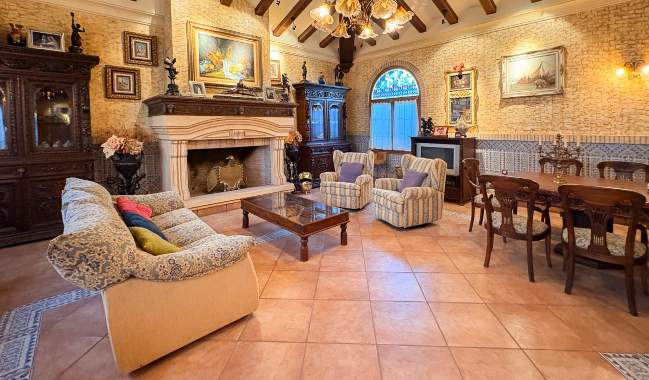 Resale - Finca / Country Property - Elche - Altzabares Alto