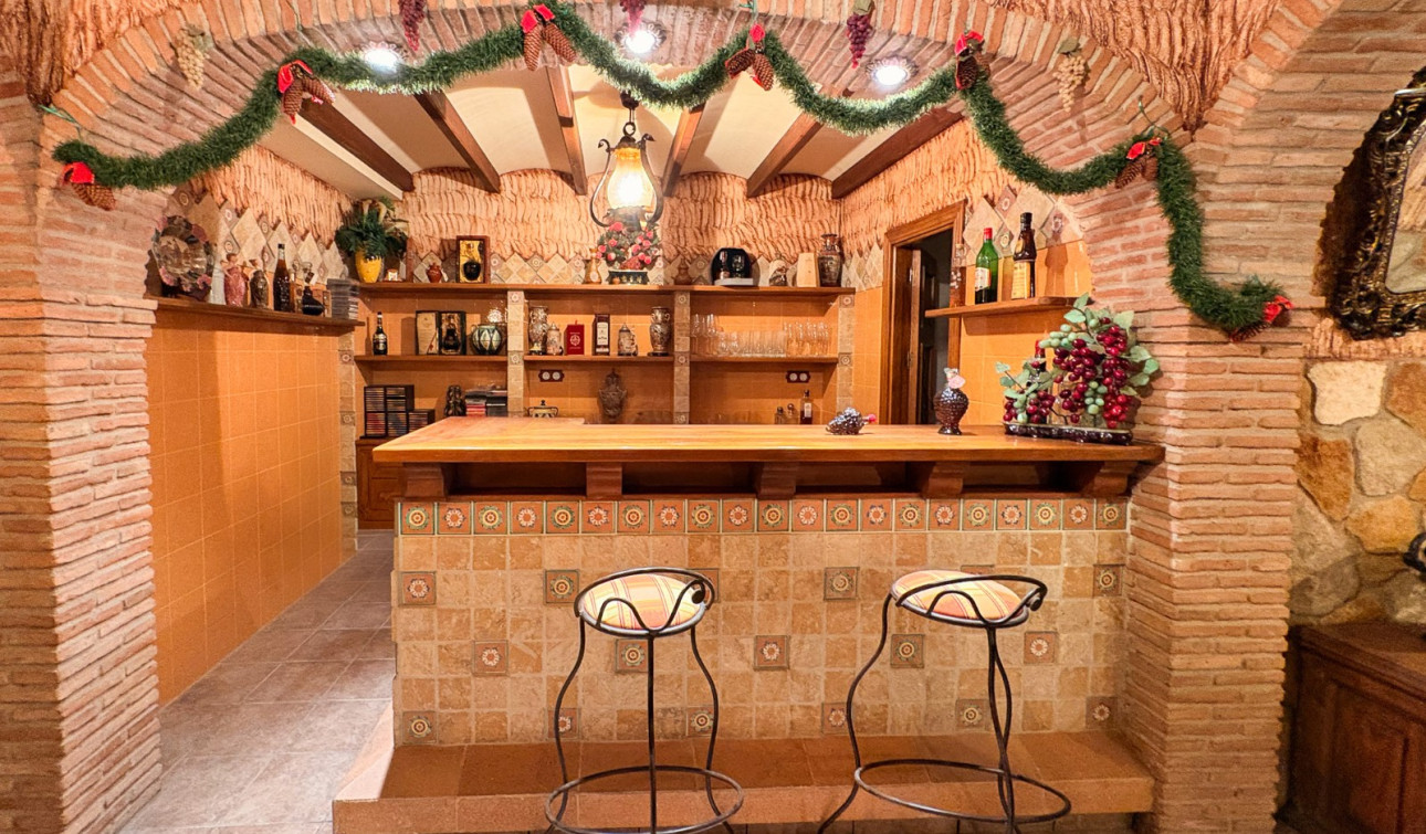 Resale - Finca / Country Property - Elche - Altzabares Alto