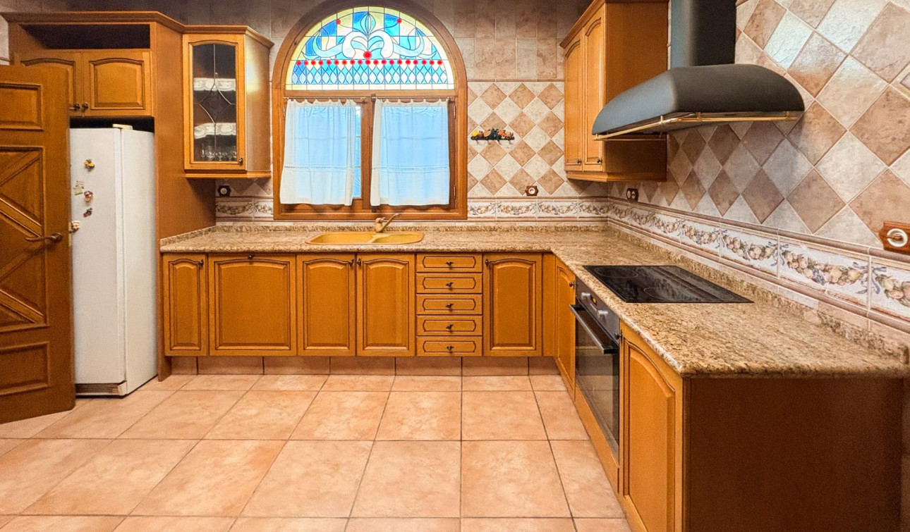 Resale - Finca / Country Property - Elche - Altzabares Alto