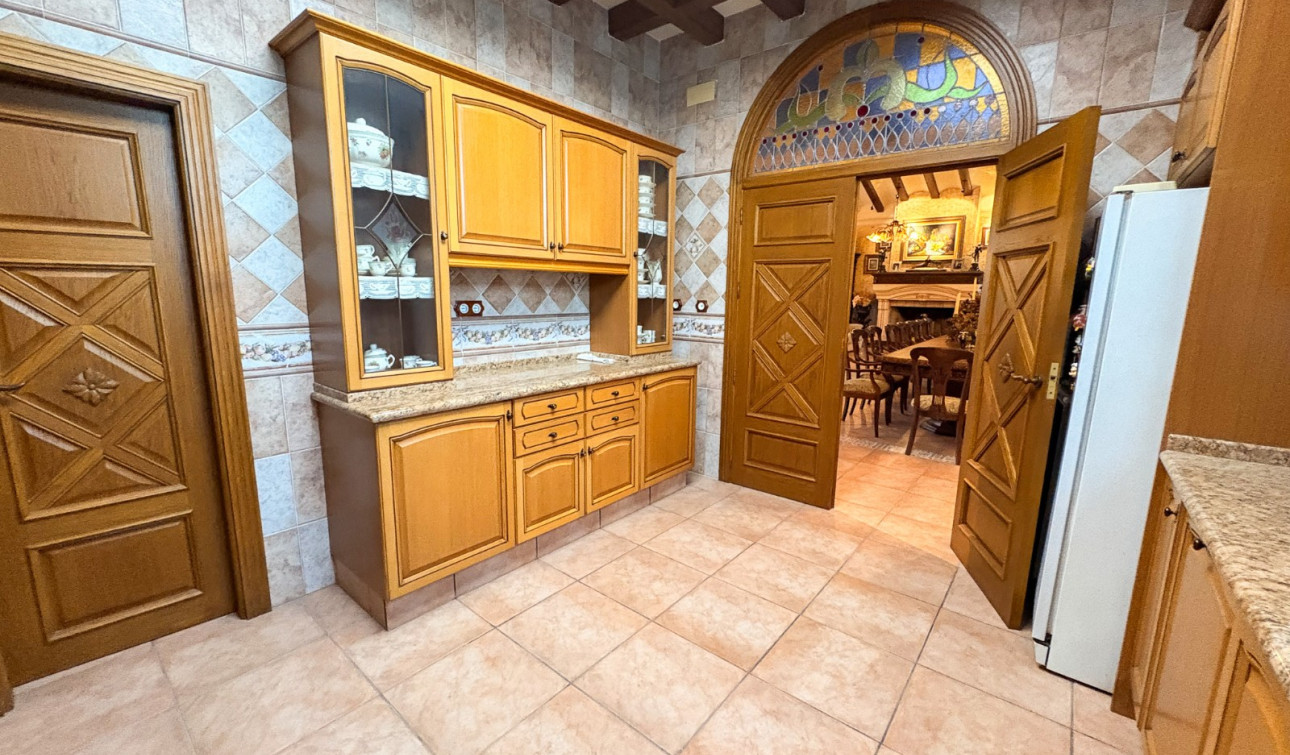 Resale - Finca / Country Property - Elche - Altzabares Alto