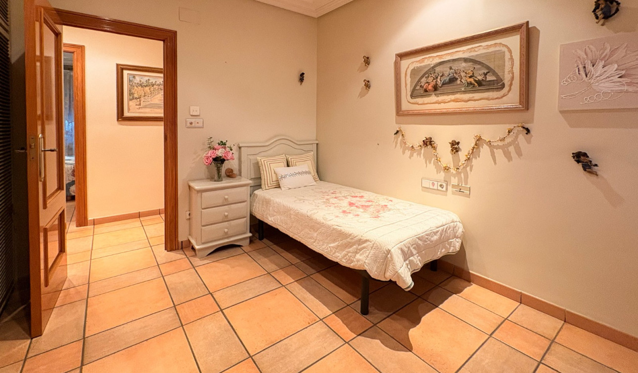 Resale - Finca / Country Property - Elche - Altzabares Alto