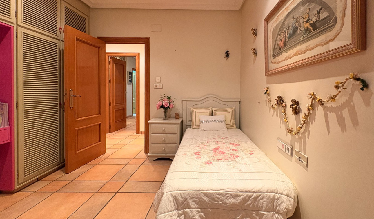 Resale - Finca / Country Property - Elche - Altzabares Alto