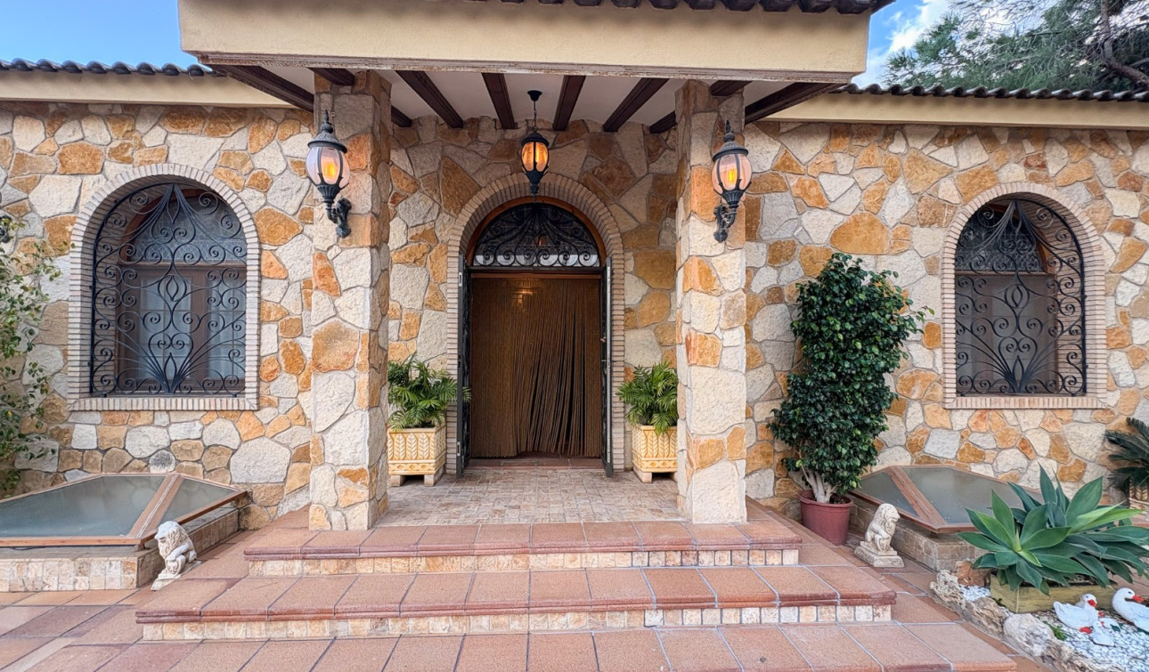 Resale - Finca / Country Property - Elche - Altzabares Alto