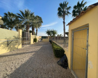 Resale - Finca / Country Property - Elche - Las Bayas