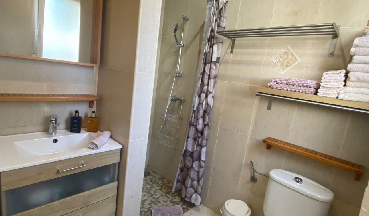 Resale - Finca / Country Property - Elche - Las Bayas