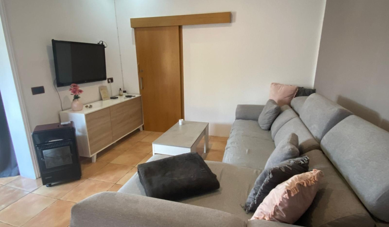 Resale - Finca / Country Property - Elche - Las Bayas