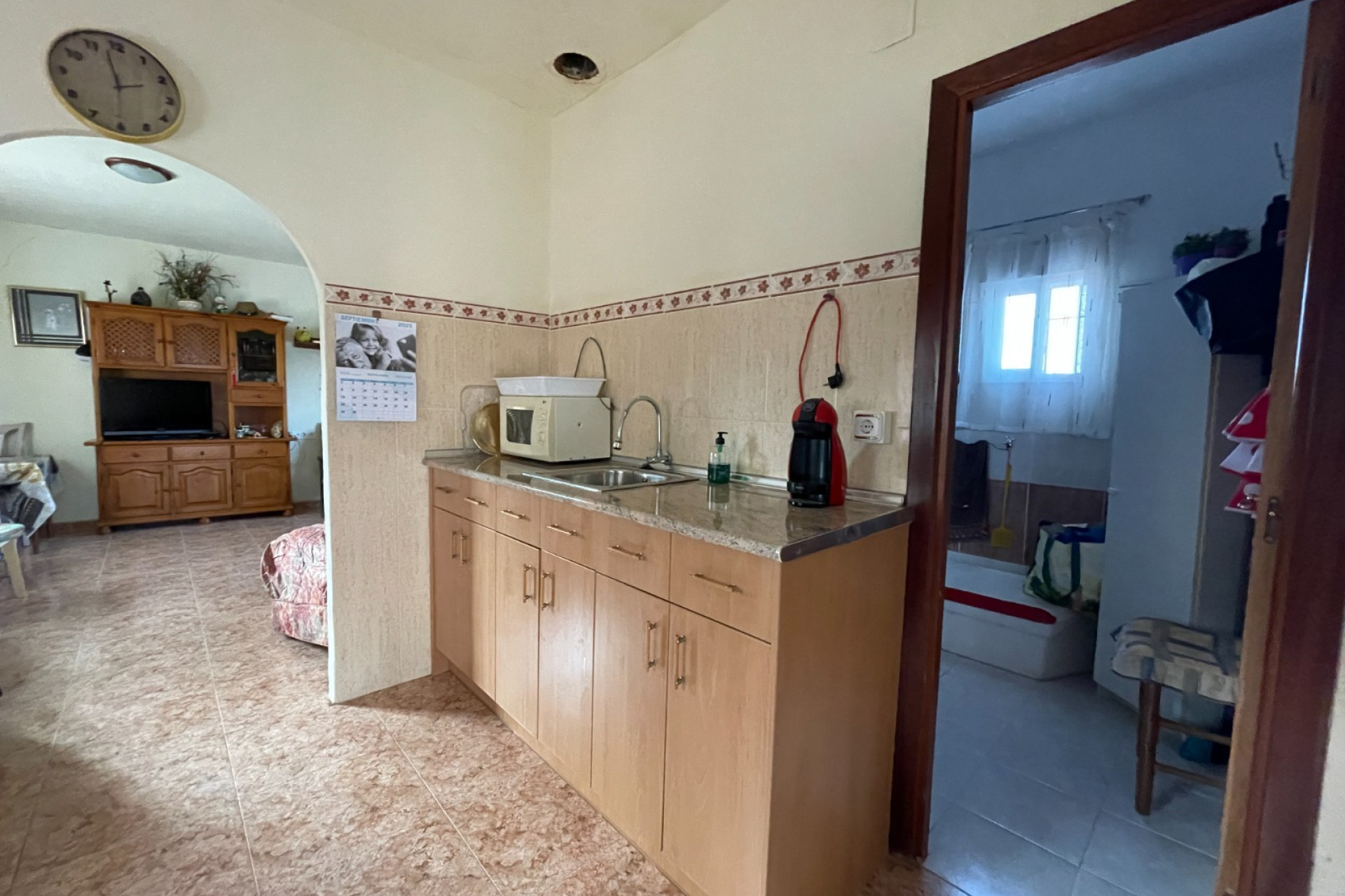 Resale - Finca / Country Property - Jacarilla