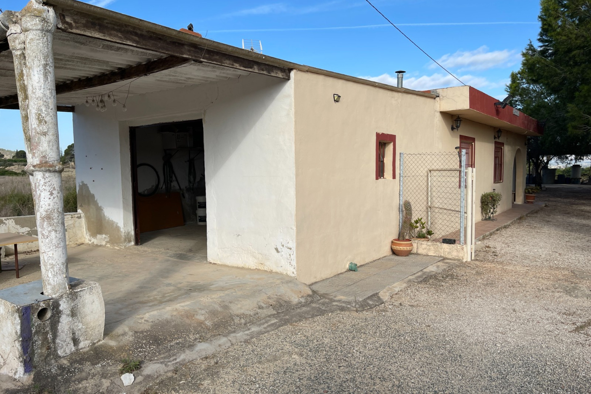 Resale - Finca / Country Property - Jacarilla