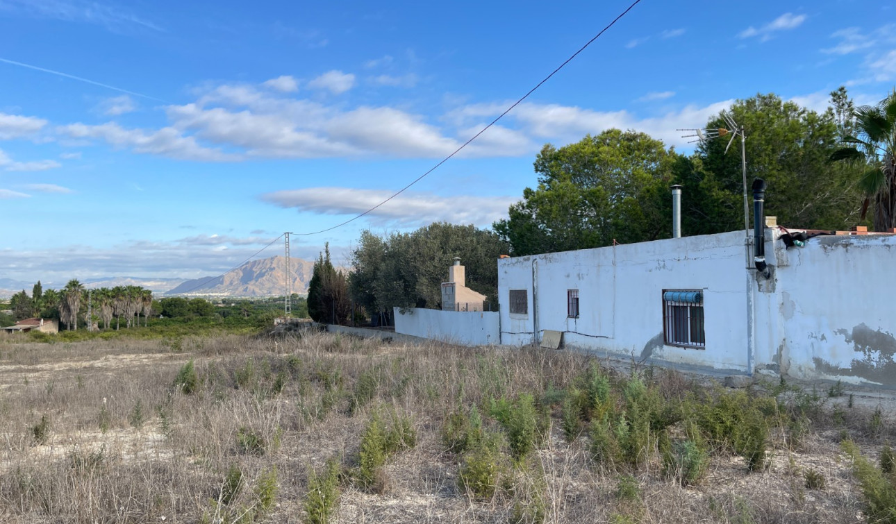 Resale - Finca / Country Property - Jacarilla