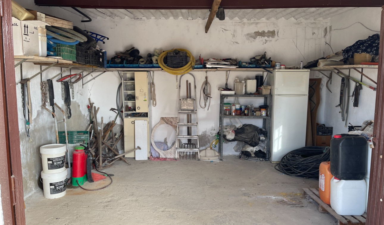 Resale - Finca / Country Property - Jacarilla