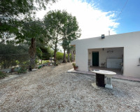 Resale - Finca / Country Property - Jacarilla