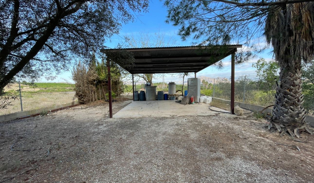 Resale - Finca / Country Property - Jacarilla