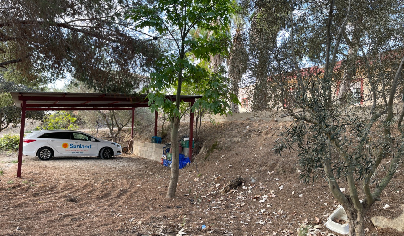 Resale - Finca / Country Property - Jacarilla