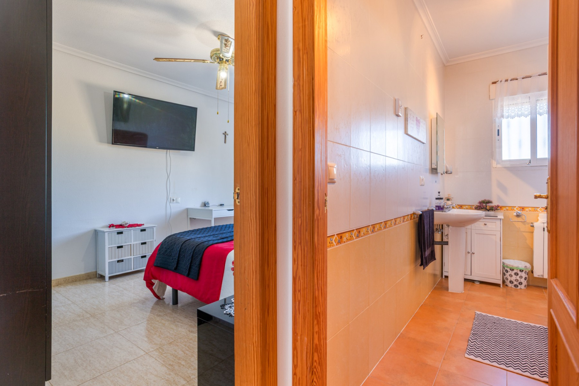 Resale - Finca / Country Property - La Zarza