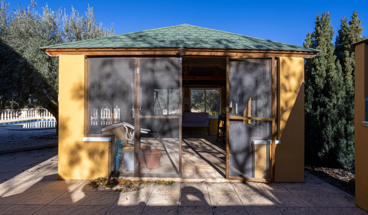 Resale - Finca / Country Property - La Zarza