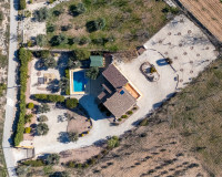 Resale - Finca / Country Property - La Zarza