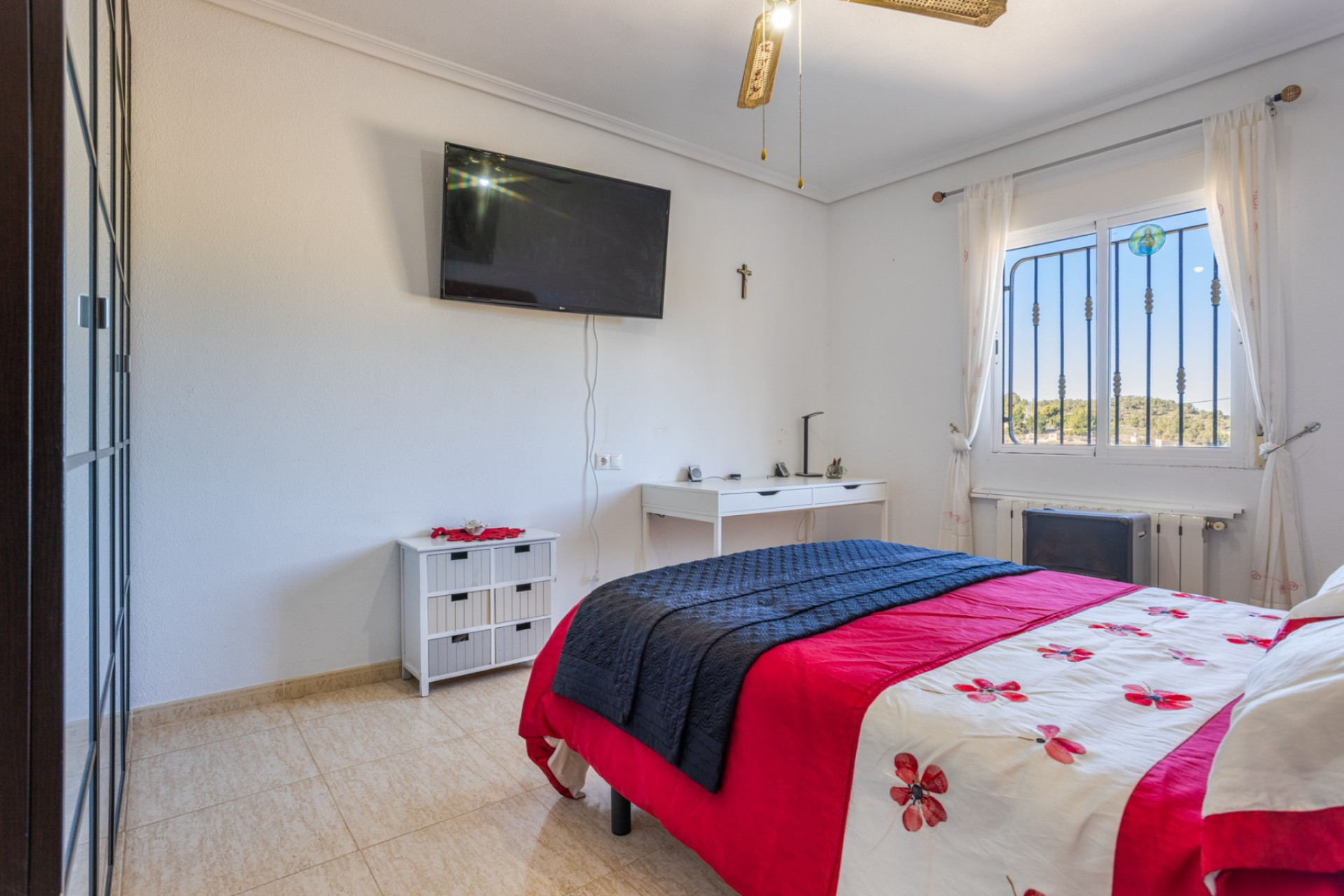 Resale - Finca / Country Property - La Zarza