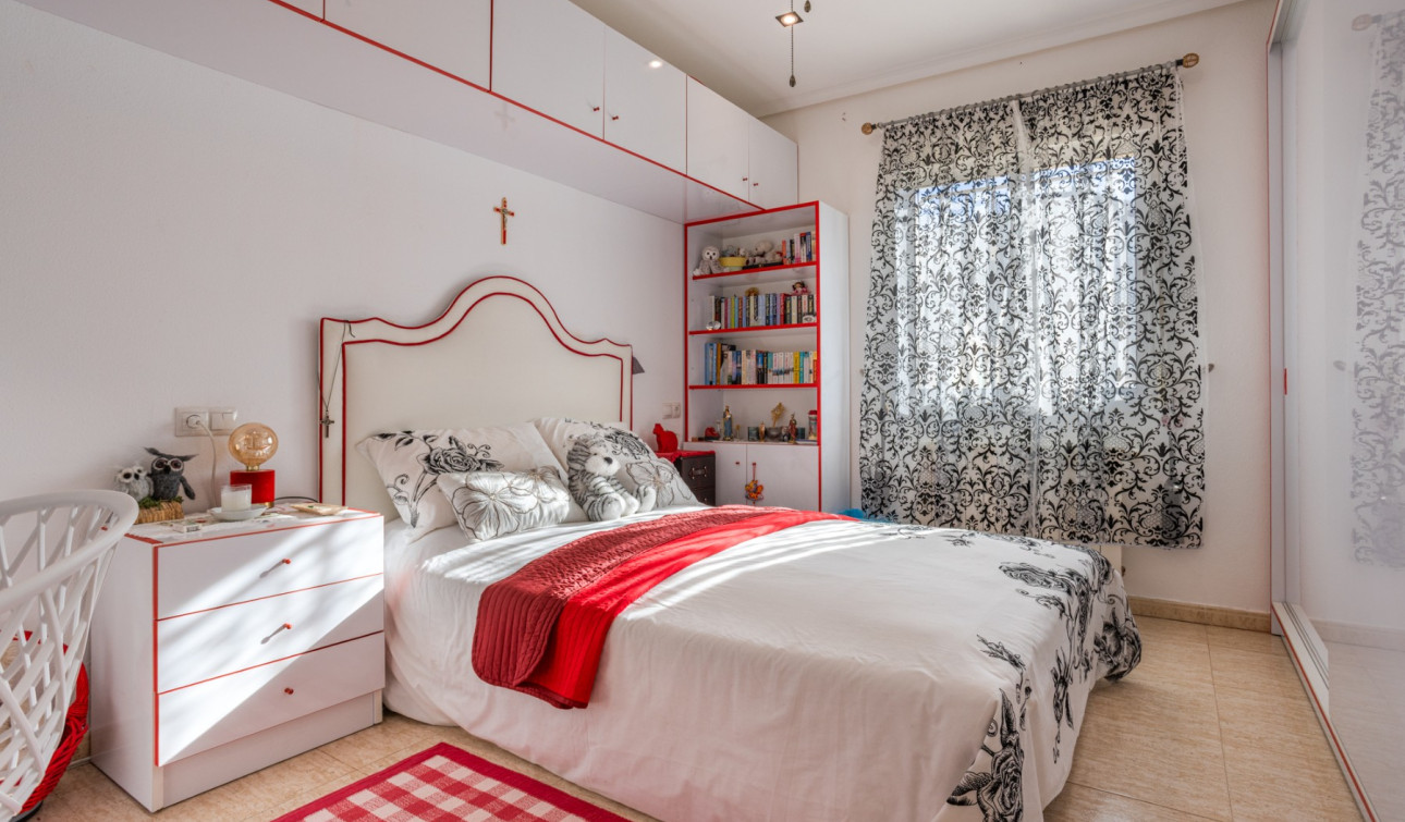 Resale - Finca / Country Property - La Zarza