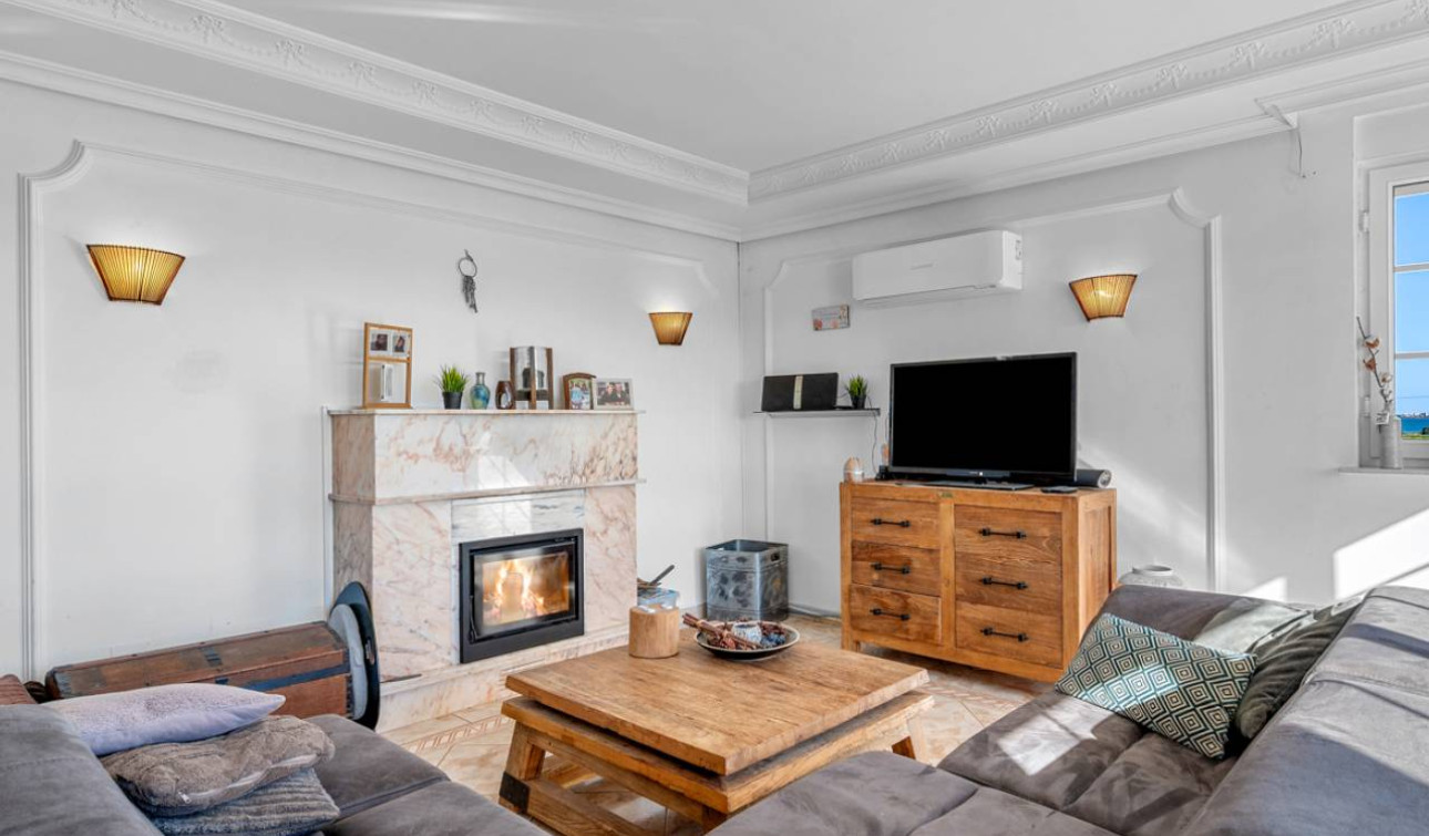 Resale - Finca / Country Property - Los Montesinos