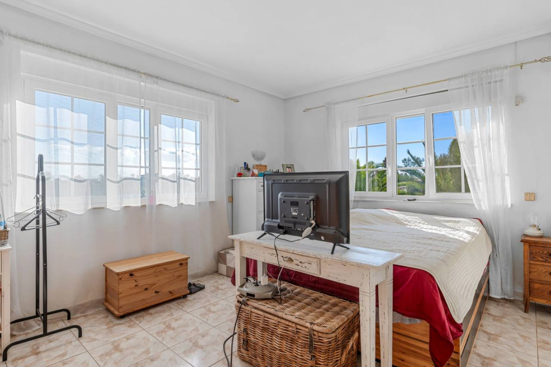 Resale - Finca / Country Property - Los Montesinos