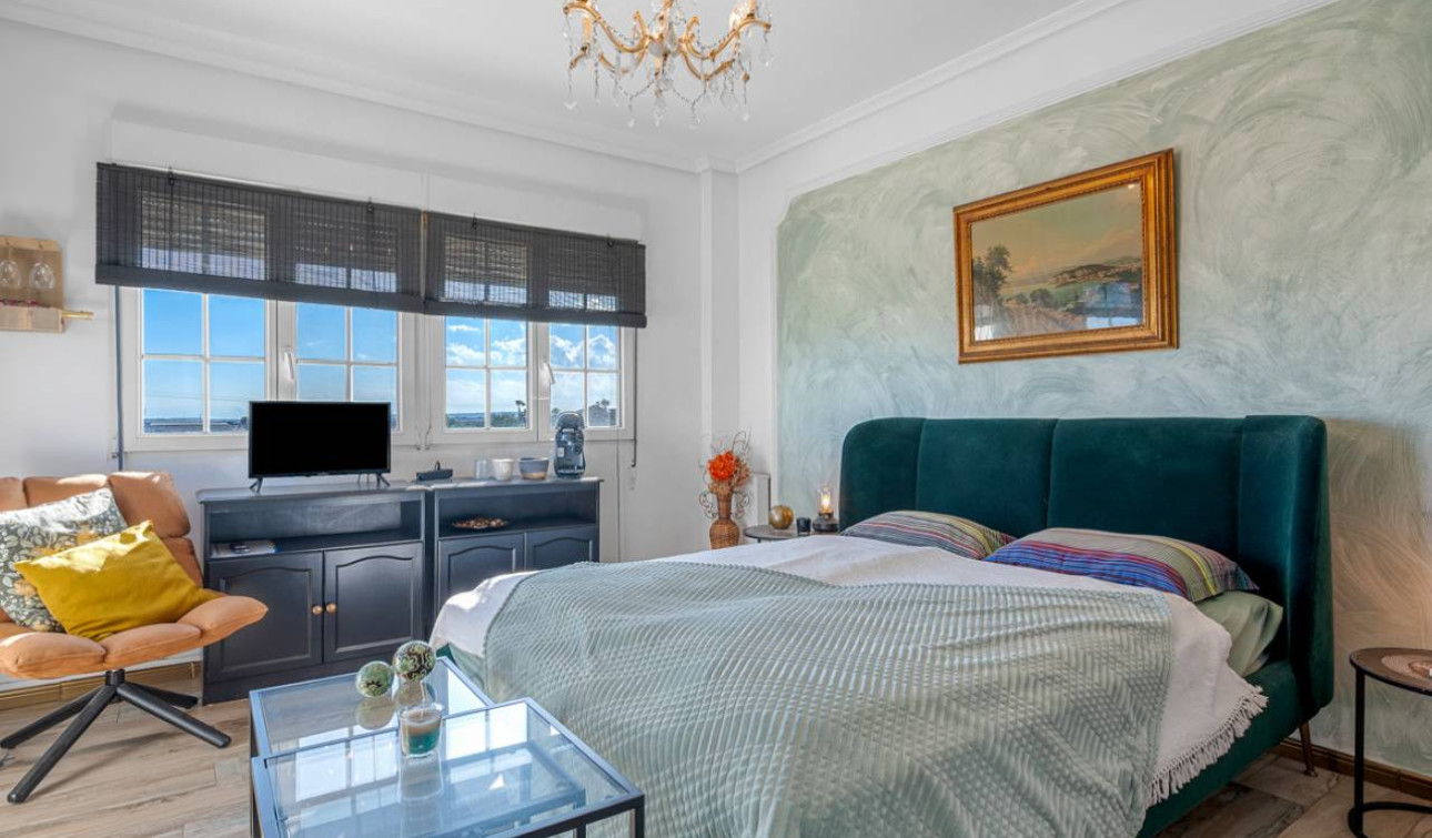 Resale - Finca / Country Property - Los Montesinos