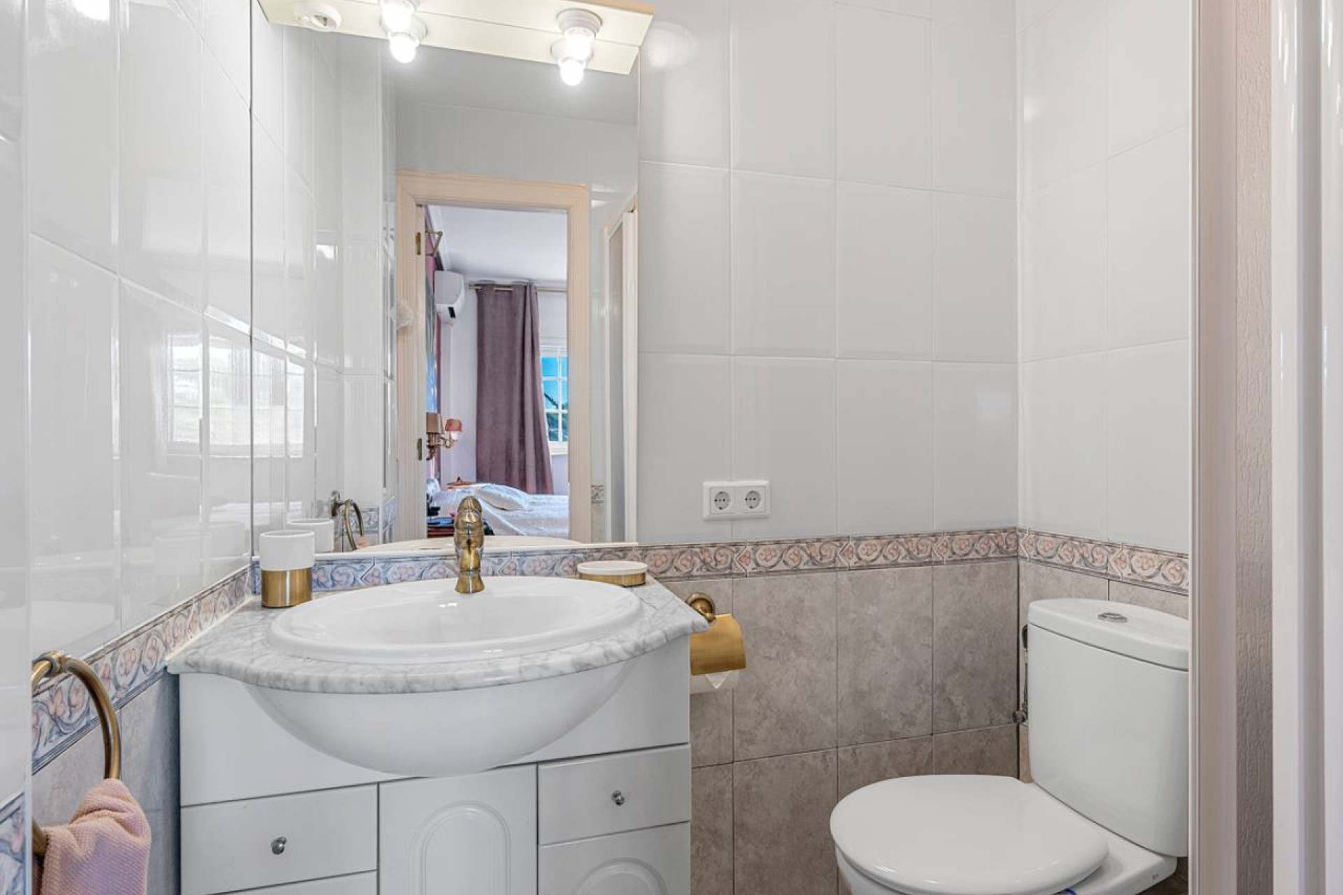 Resale - Finca / Country Property - Los Montesinos