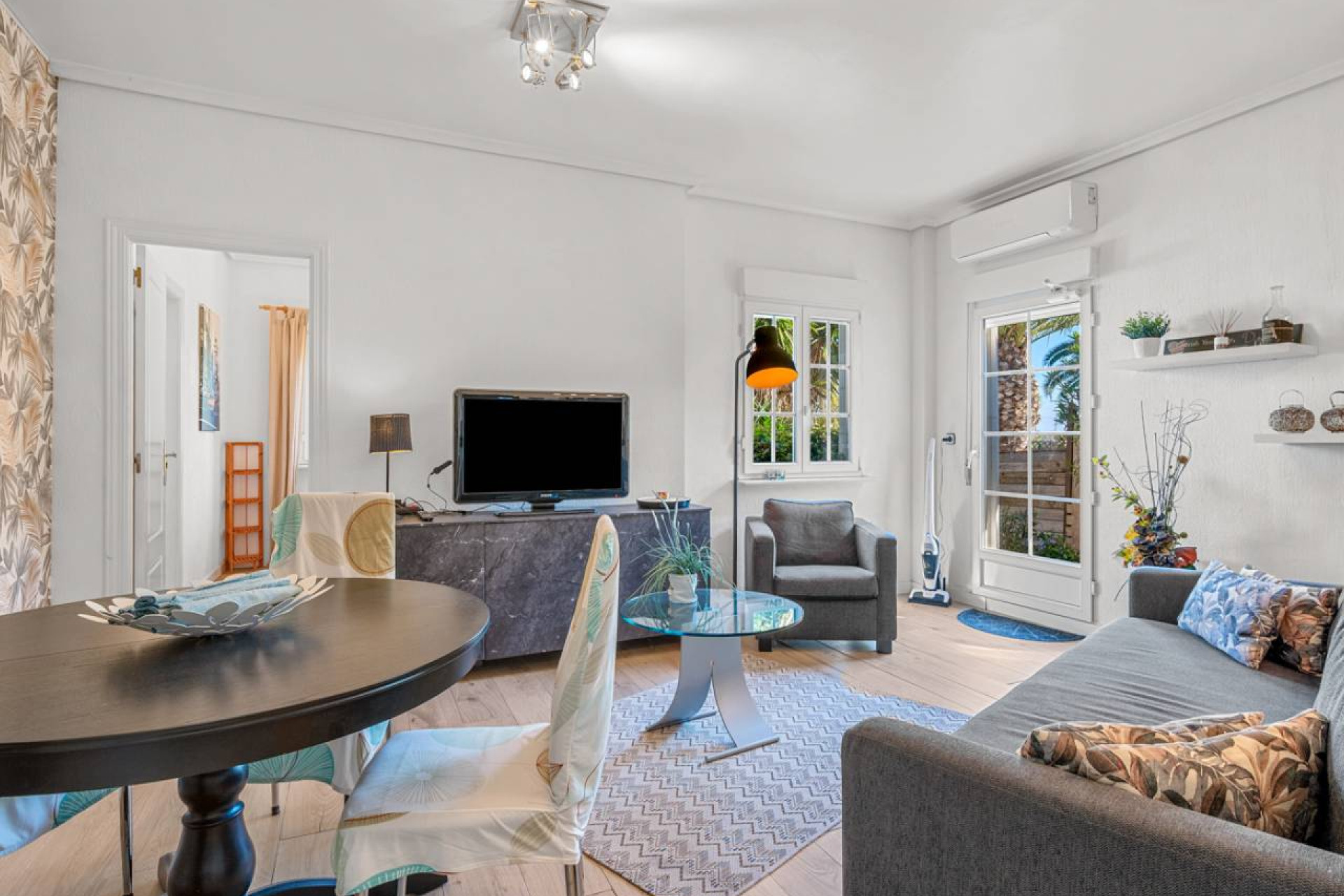 Resale - Finca / Country Property - Los Montesinos