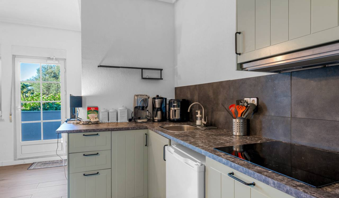 Resale - Finca / Country Property - Los Montesinos