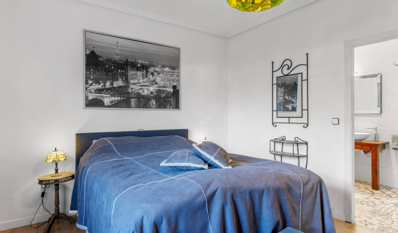 Resale - Finca / Country Property - Los Montesinos