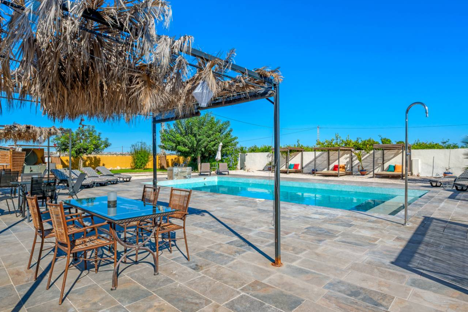 Resale - Finca / Country Property - Los Montesinos