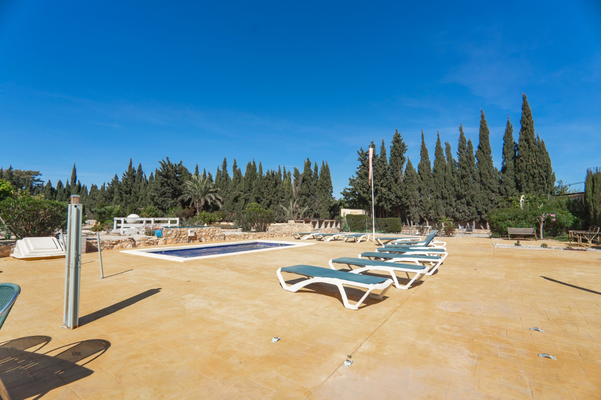 Resale - Finca / Country Property - Los Montesinos