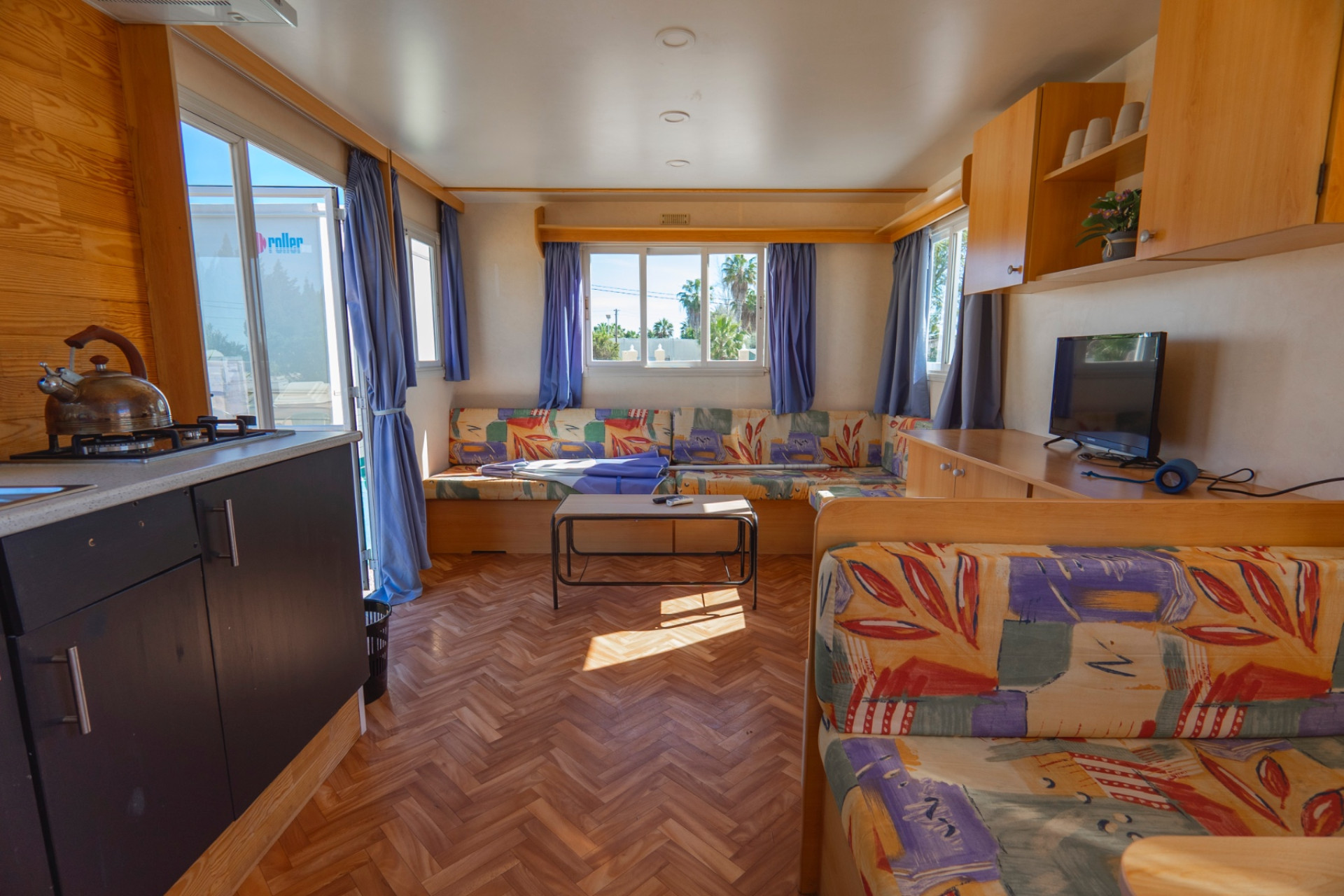 Resale - Finca / Country Property - Los Montesinos