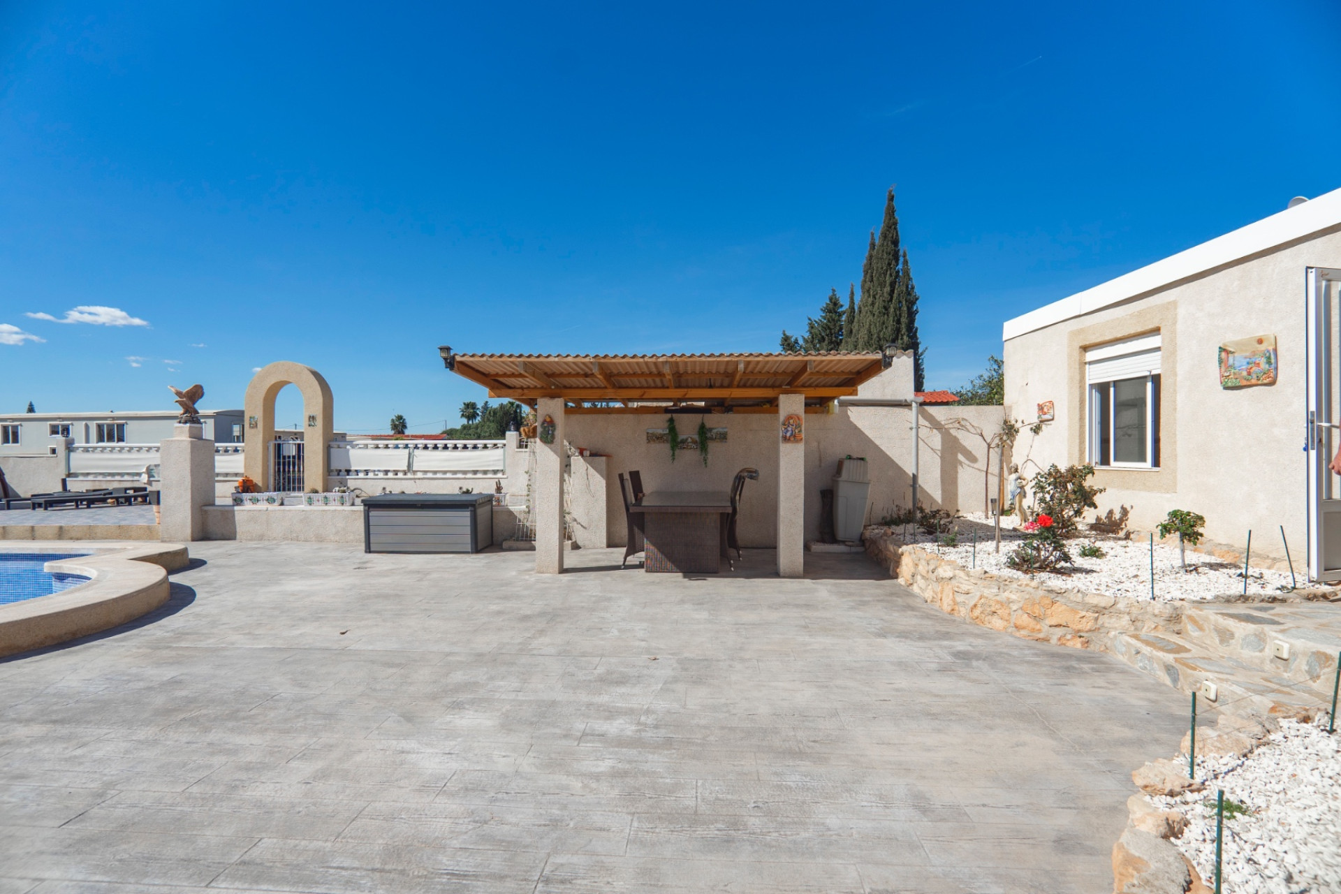 Resale - Finca / Country Property - Los Montesinos