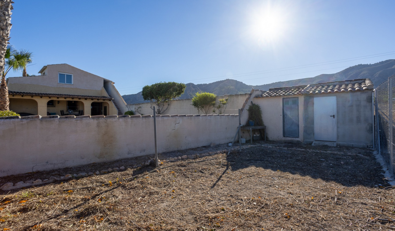 Resale - Finca / Country Property - Orihuela - La Matanza