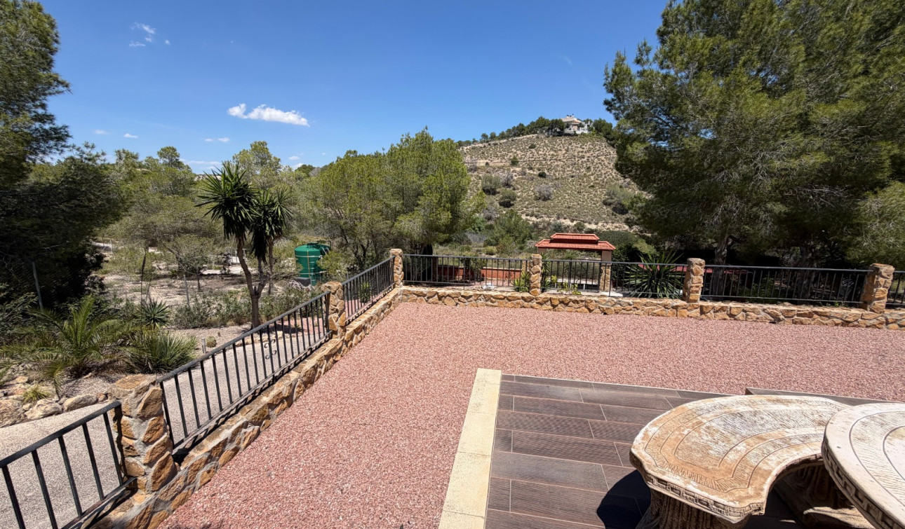 Resale - Finca / Country Property - Orihuela - Torremendo