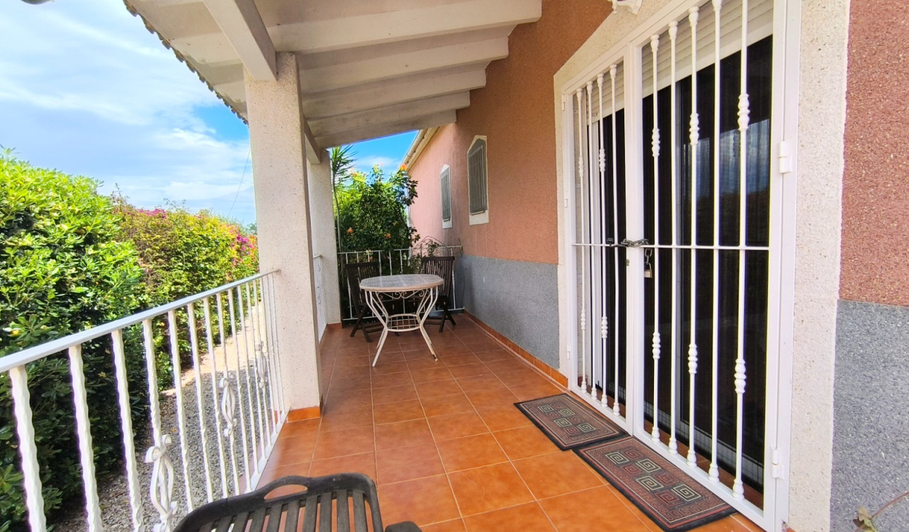 Resale - Finca / Country Property - Orihuela