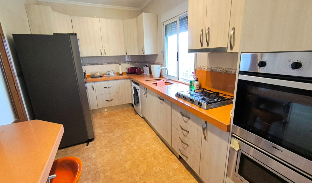 Resale - Finca / Country Property - Orihuela