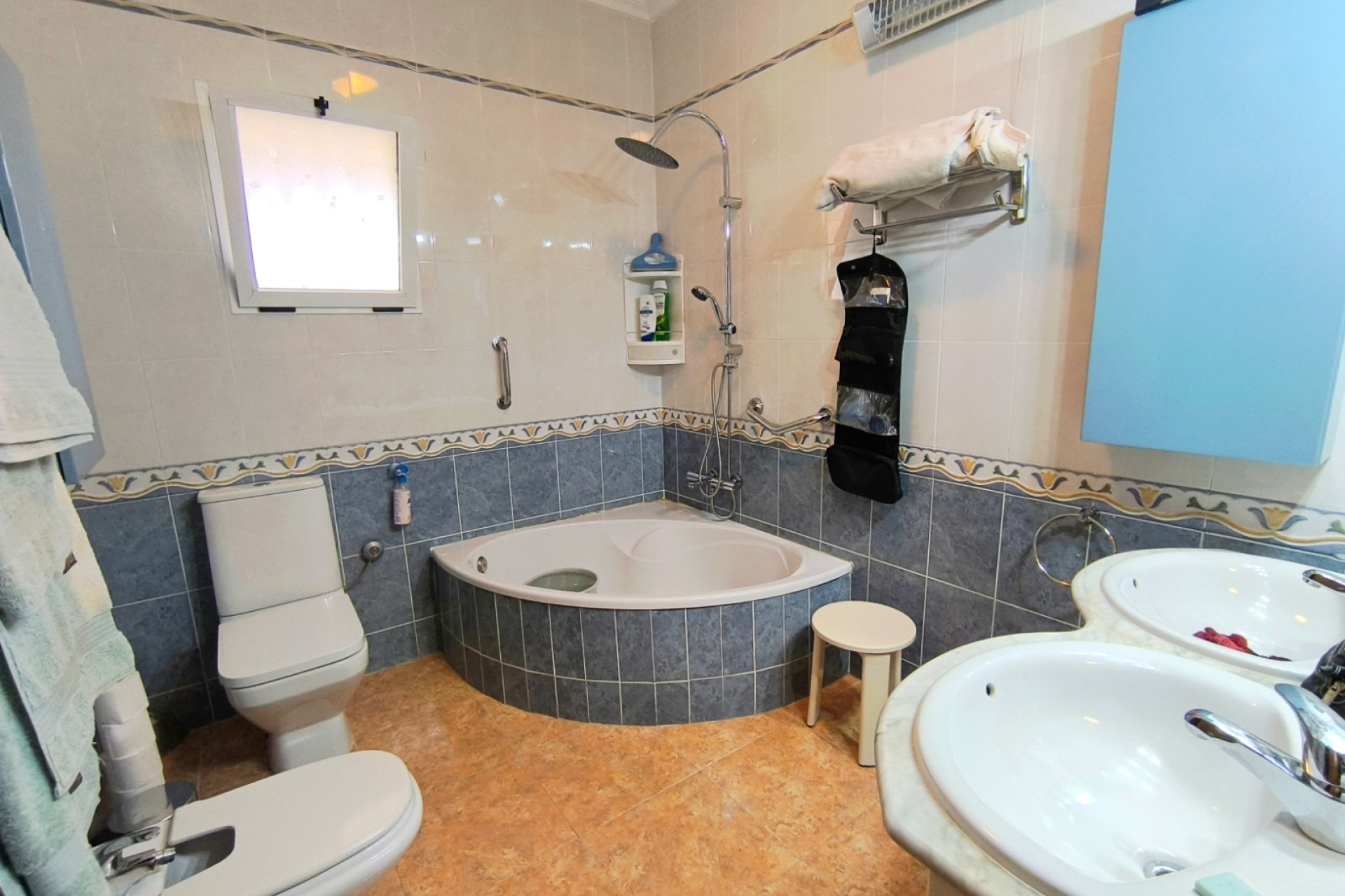 Resale - Finca / Country Property - Orihuela