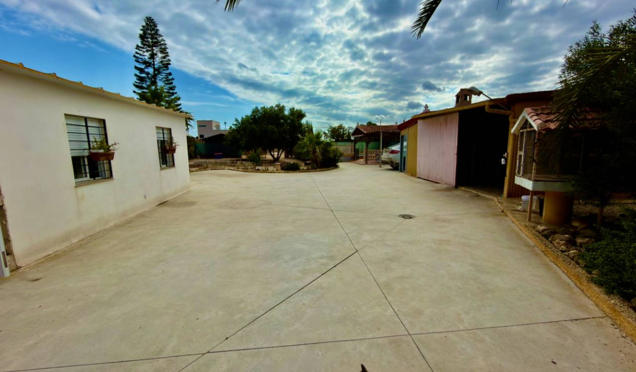 Resale - Finca / Country Property - San Fulgencio - La Marina