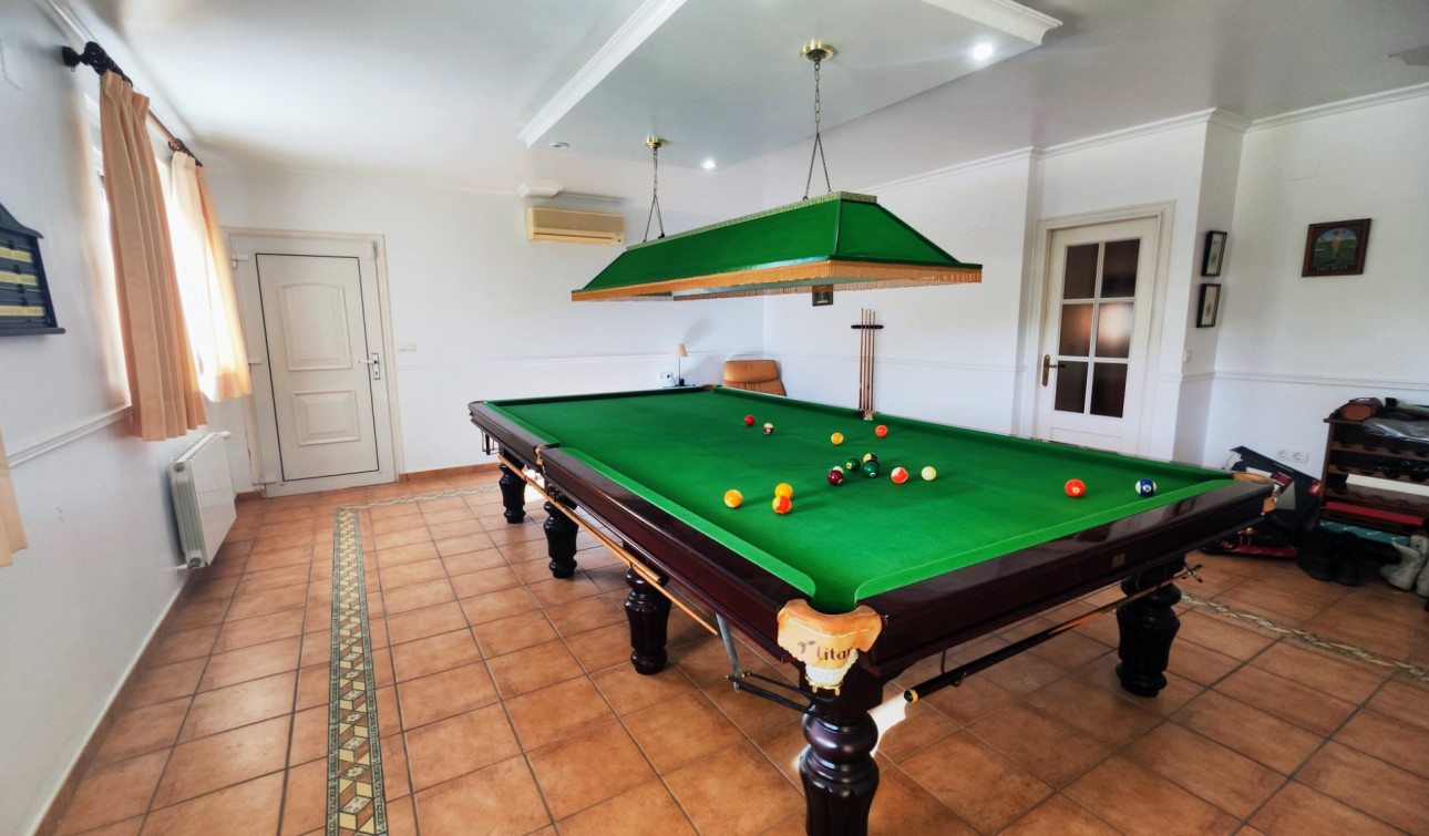 Resale - Finca / Country Property - San Miguel de Salinas