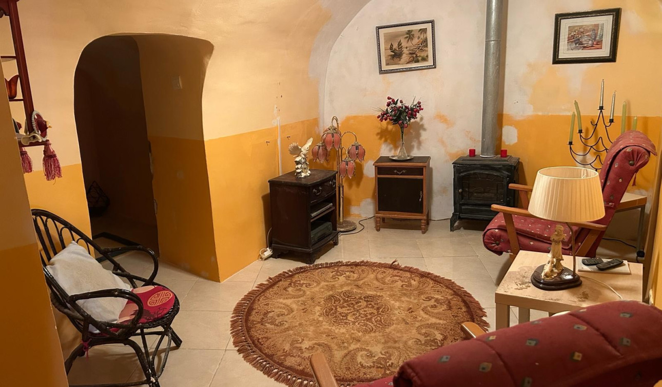 Resale - Finca / Country Property - Torre Del Rico