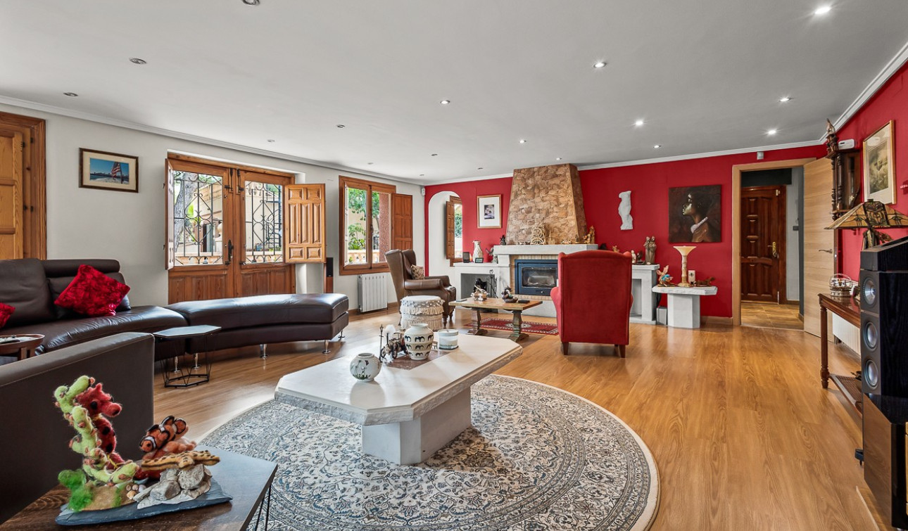 Resale - Finca / Country Property - Torremendo