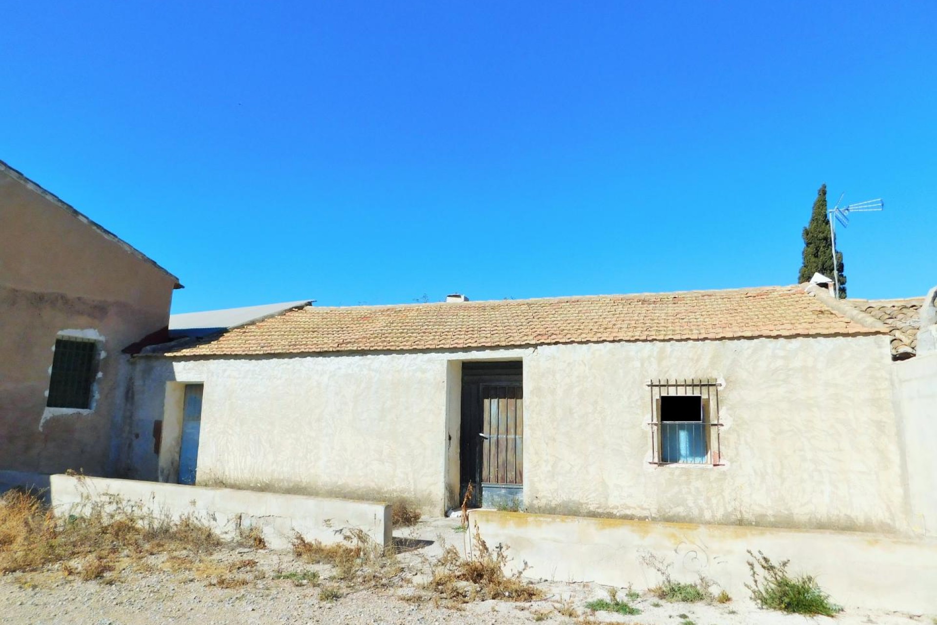 Resale - Finca / Country Property - Torremendo