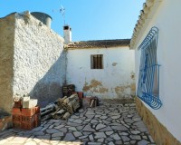 Resale - Finca / Country Property - Torremendo