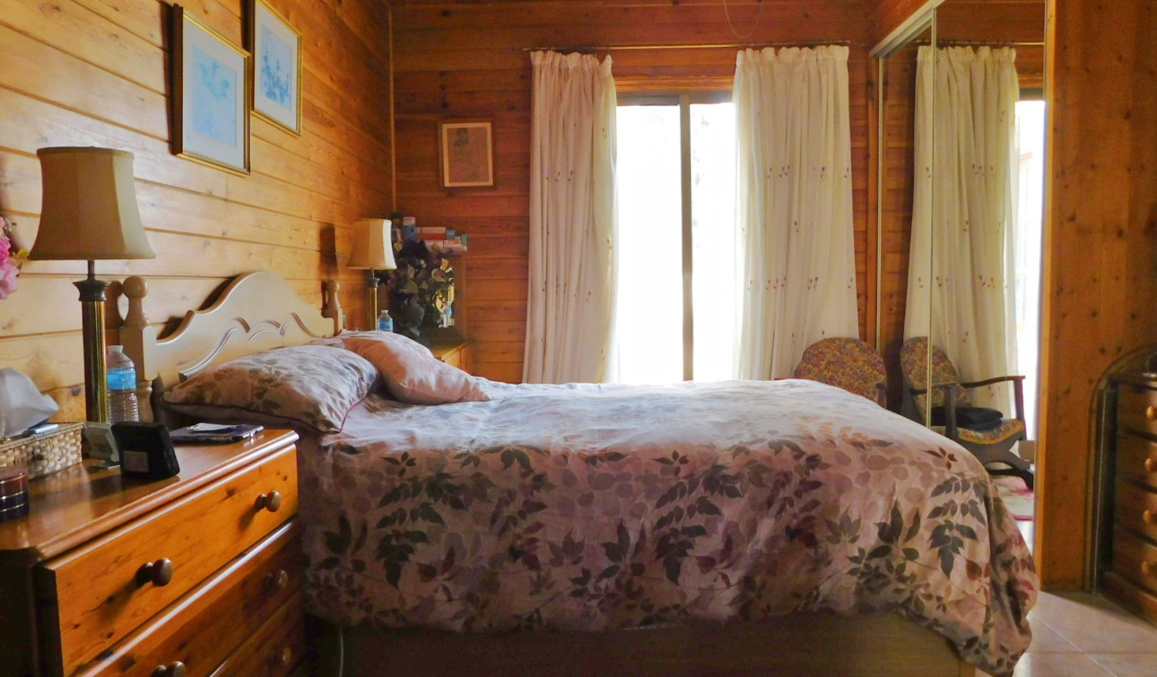 Resale - Finca / Country Property - Torremendo