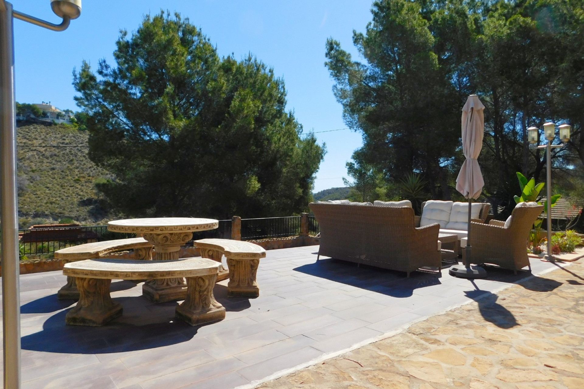Resale - Finca / Country Property - Torremendo