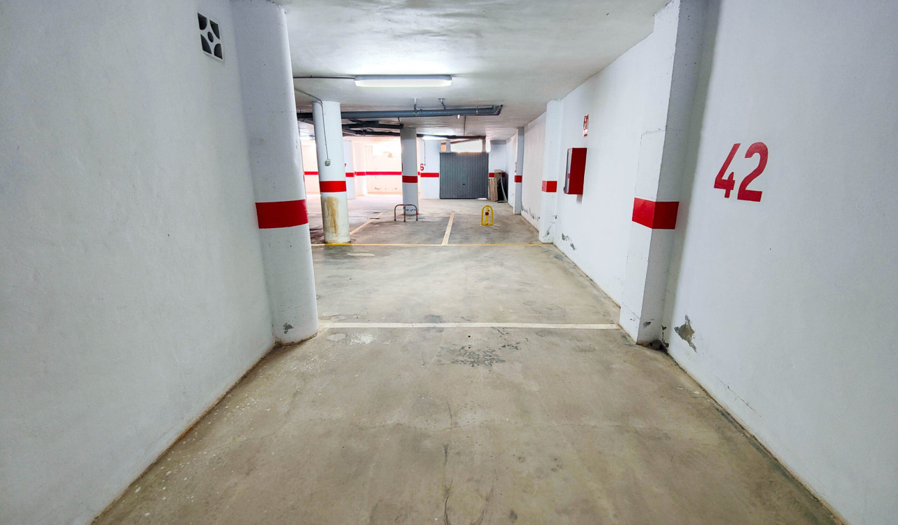 Resale - Garage - Torrevieja - Playa del Cura